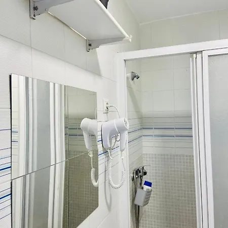 Estudio En Urbanizacion Tres Caballos, Playamar Torremolinos